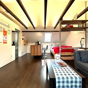 Studio met een King Size Bed